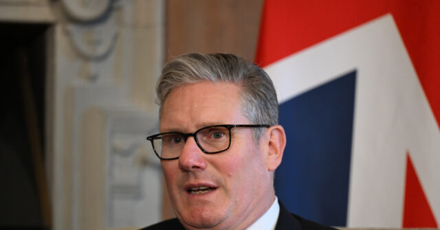 British Government 'Lost Track' of more than 150,000 Migrants