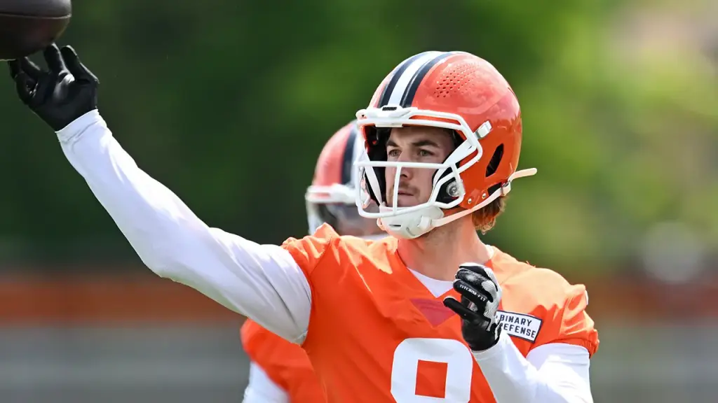 Browns send Kenny Pickett to Raiders in exchange for a 2026 fifth-round pick