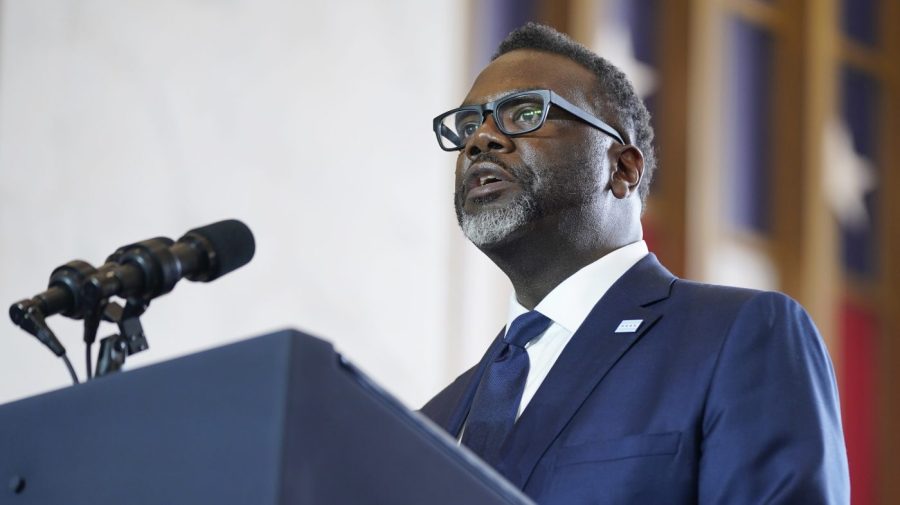 Chicago mayor vows to fight Trump intervention, signs protective order