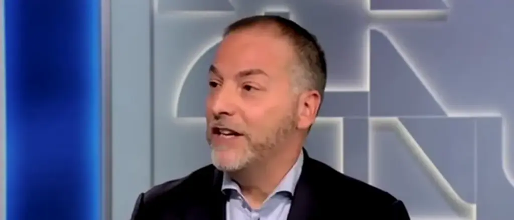 Chuck Todd criticizes Democrats for opposing gerrymandering while escaping to a gerrymandered Illinois.