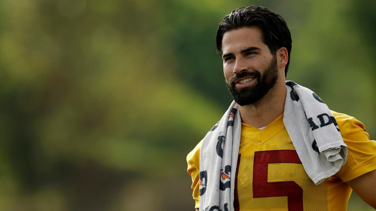 Commanders sends 'very urgent' message to Sam Hartman