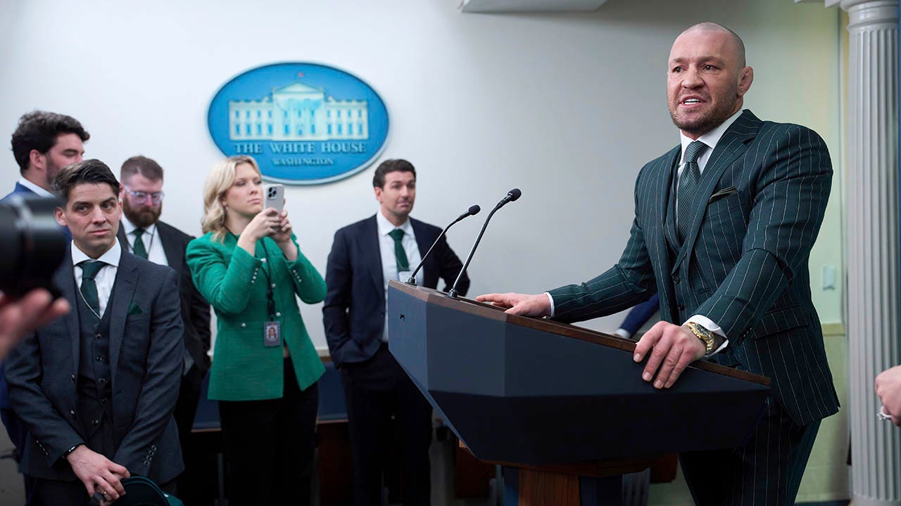 Conor McGregor starts a petition to gain access to the presidential election in Ireland