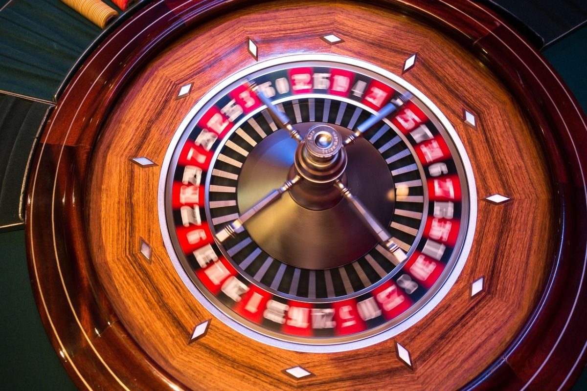 Corporate Bitcoin Adoption Is a Risky Game of Balance Sheet Roulette: Report
