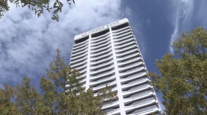 Court lifts redlining order against Ameris Bank after allegations of loan discrimination against minority residents in Jacksonville