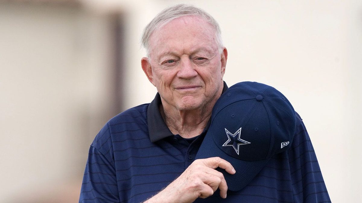 Cowboys' Jerry Jones discusses serious fight against skin cancer.