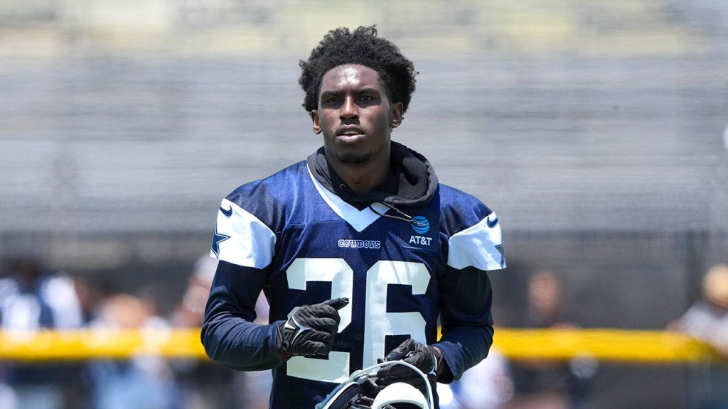 Cowboys extend DaRon Bland's contract for $92 million following Micah Parsons trade