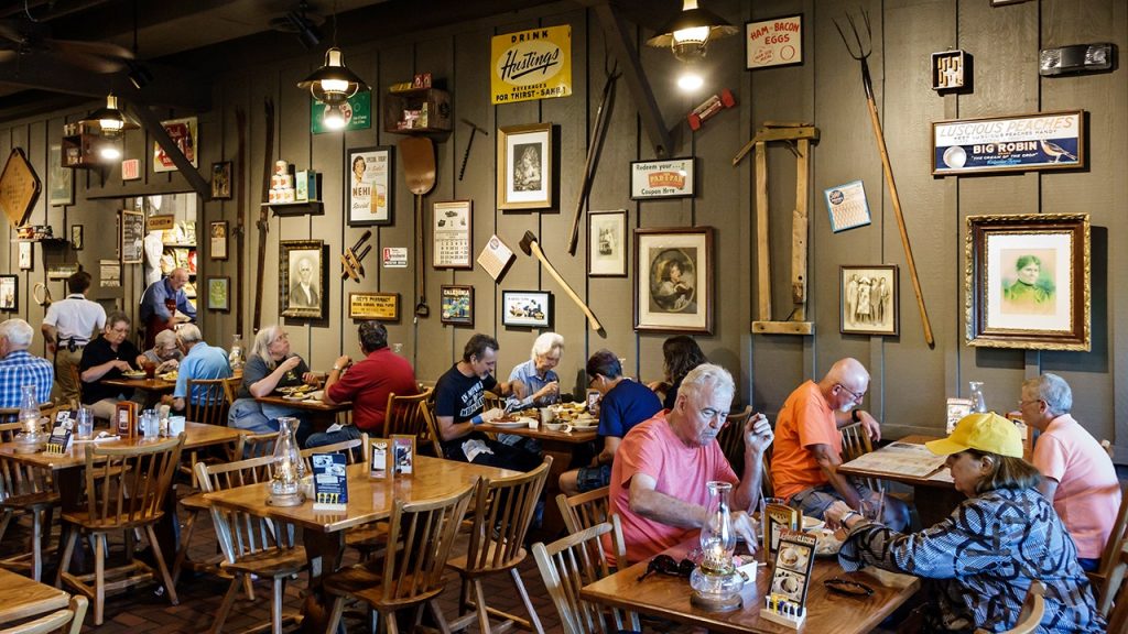 Cracker Barrel restaurant renovation generates significant backlash from sentimental customers