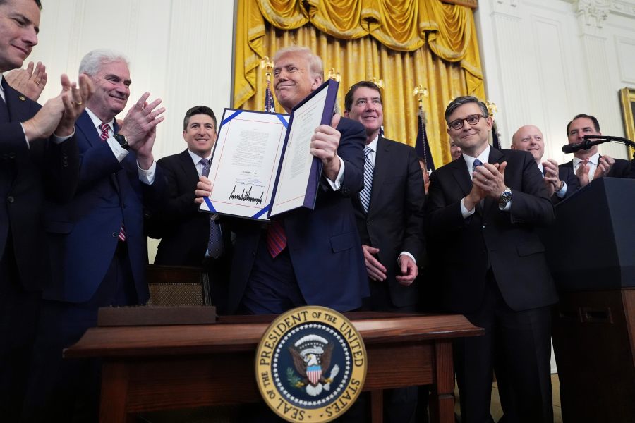 Crypto organizations claim banks are trying to revisit stablecoin regulations.