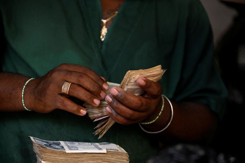 Cuban currency reaches all-time low as dollar use grows.