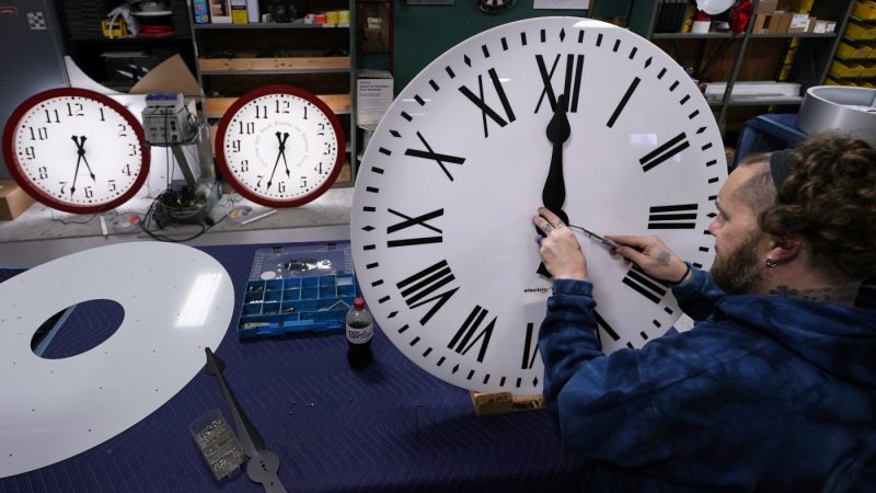 Daylight saving time: How would permanently changing the clocks affect your state?