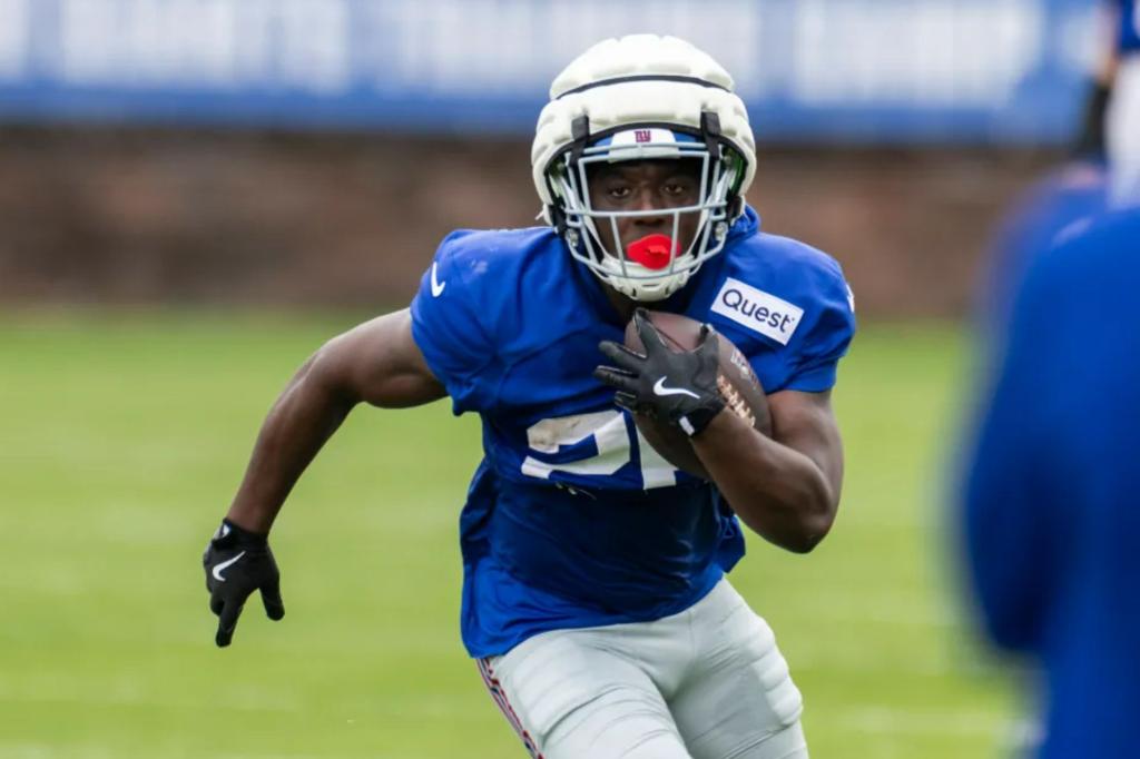 Devin Singletary proves he still has a place in the Giants' running back strategy