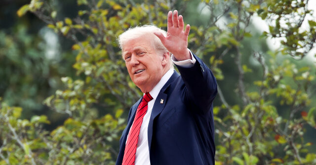 Donald Trump Gives His Presidential Salary to the White House Historical Association