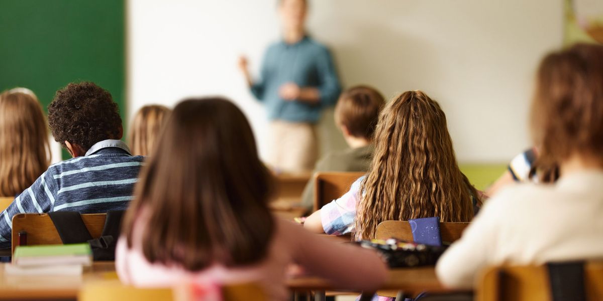 English alone is insufficient: The need for US schools to offer foreign language instruction