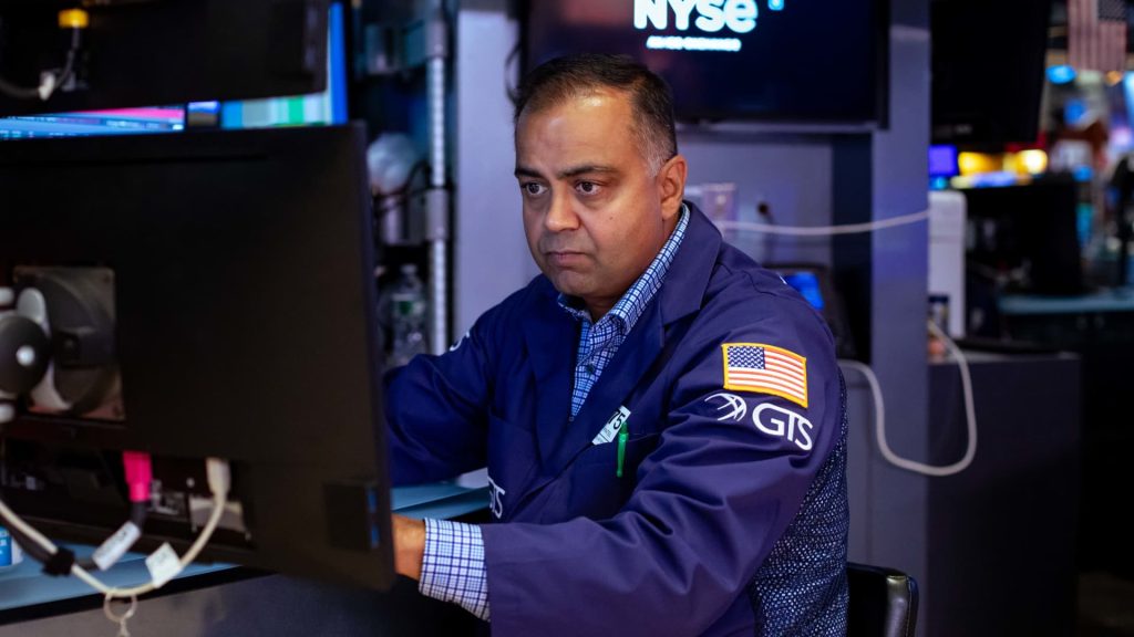 Executives from Circle Internet, Zillow, Applovin, and others recently sold the most stocks