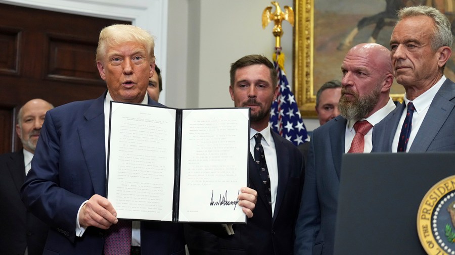 Experts and educators are enthusiastic about the Presidential Fitness Test but call for changes.