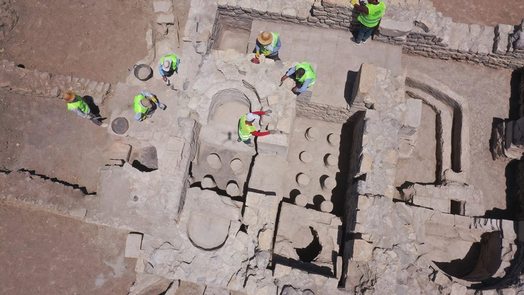 Experts find a 1,700-year-old Roman bathhouse in Turkey.