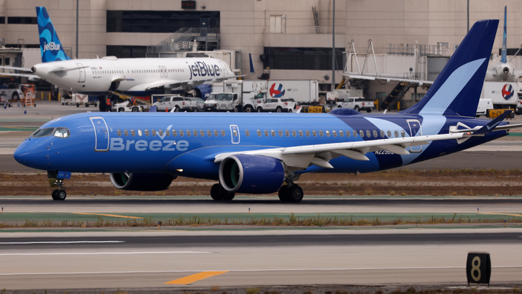 FBI looks into fight among passengers on Breeze Airways flight to California