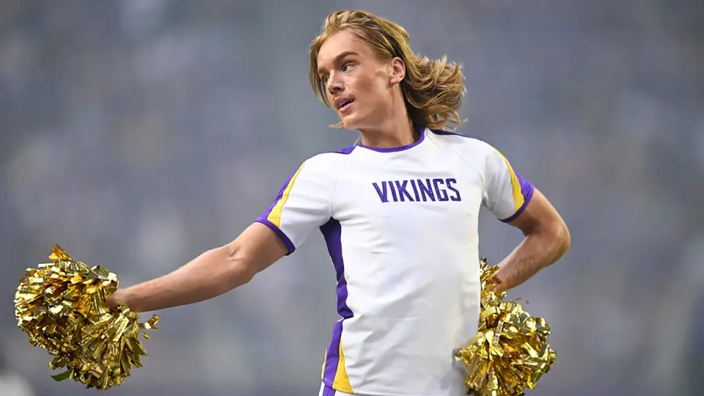Former Vikings captain Jack Brewer feels repulsed by the team's male cheerleaders.