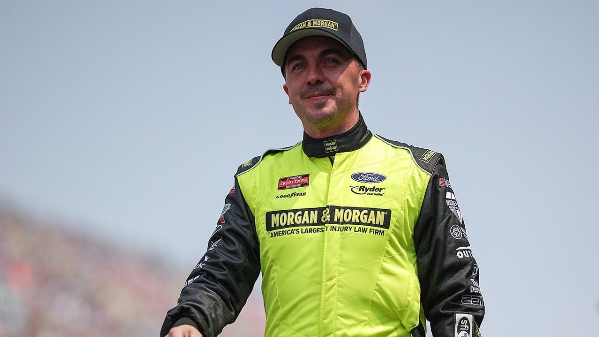 Frankie Muniz hurt in backyard mishap, NASCAR career on hold