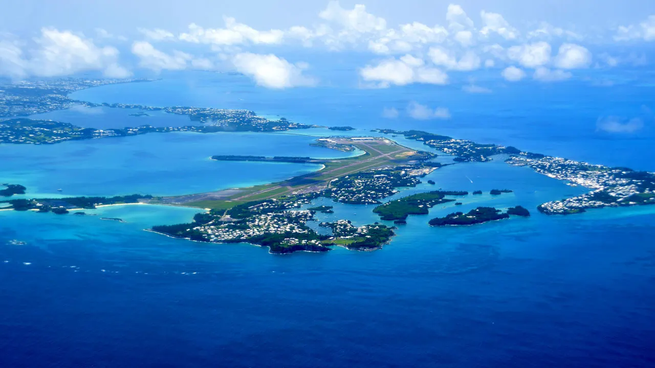 Fresh theory sheds light on Bermuda Triangle mystery through ship wave experiments