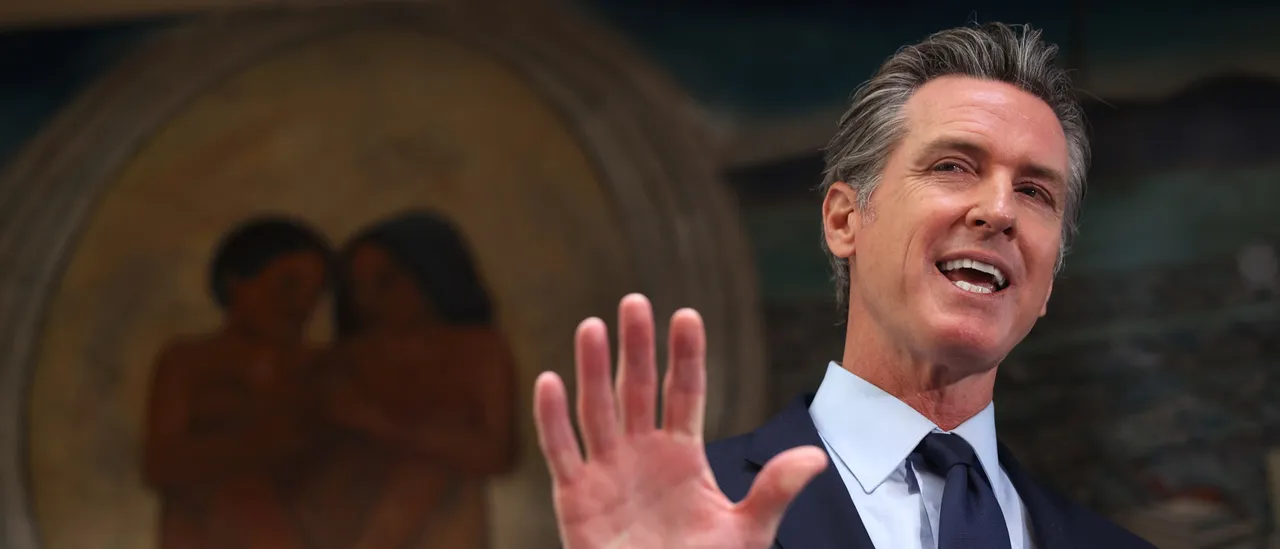 Gavin Newsom Attempts to Label JD Vance as 'Dumb,' but It Fails Dramatically