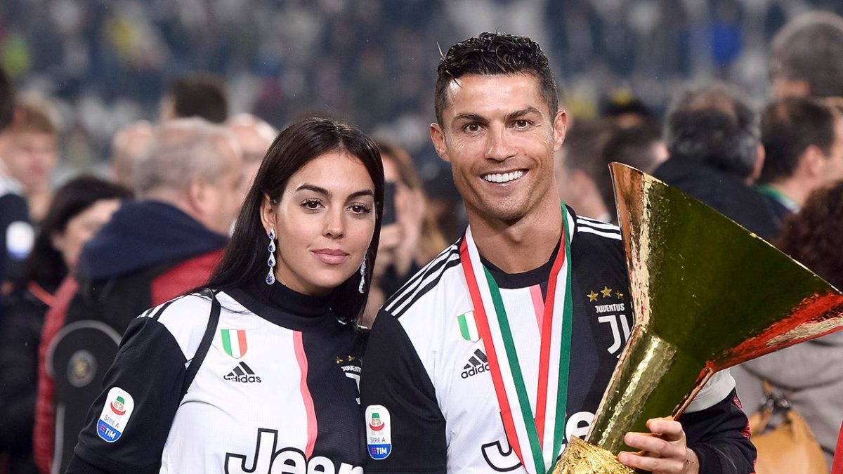 Georgina Rodriguez displays her large engagement ring from Cristiano Ronaldo