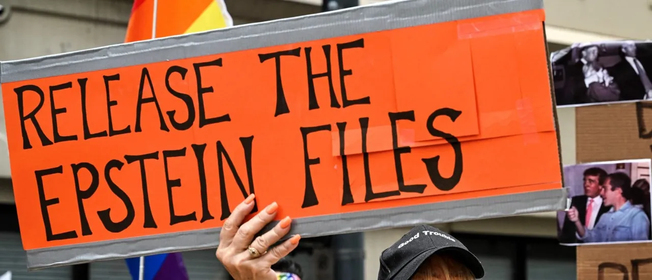 Ghislaine Maxwell Battles to Keep Epstein Grand Jury Information Hidden