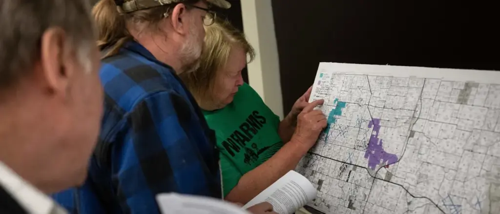 Governor Urges Special Legislative Meeting to Redraft Congressional Map Following Texas Redistricting Bill Approval