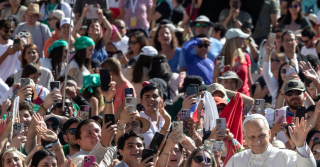 Half a Million Young Catholics Gather in Rome for Youth Jubilee