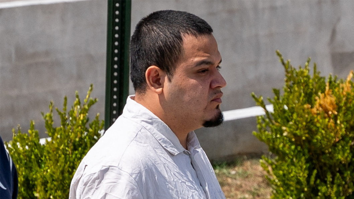 ICE warns Uganda about deporting Kilmar Abrego Garcia after his release from prison