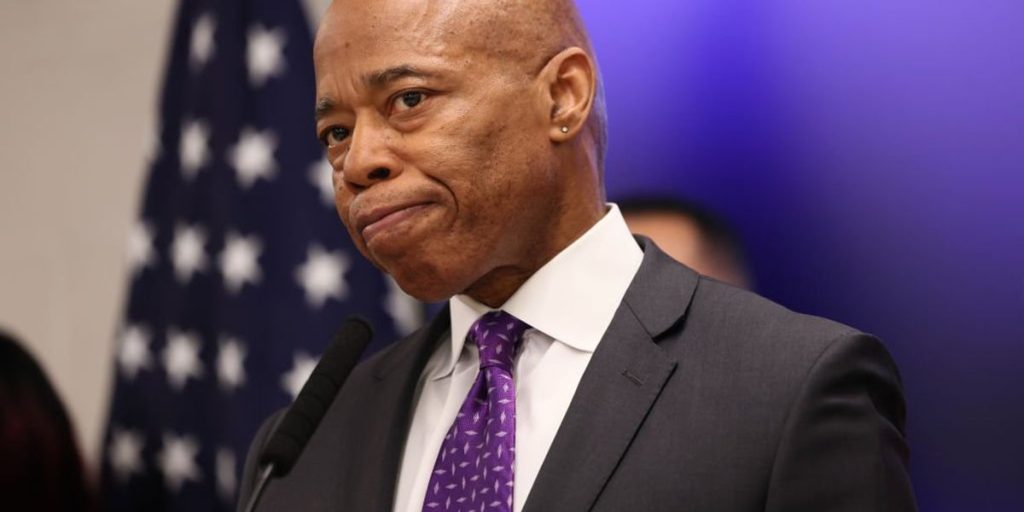 Important cultural factors: Key advisor to Eric Adams struggles to explain giving a reporter a bag of chips filled with cash