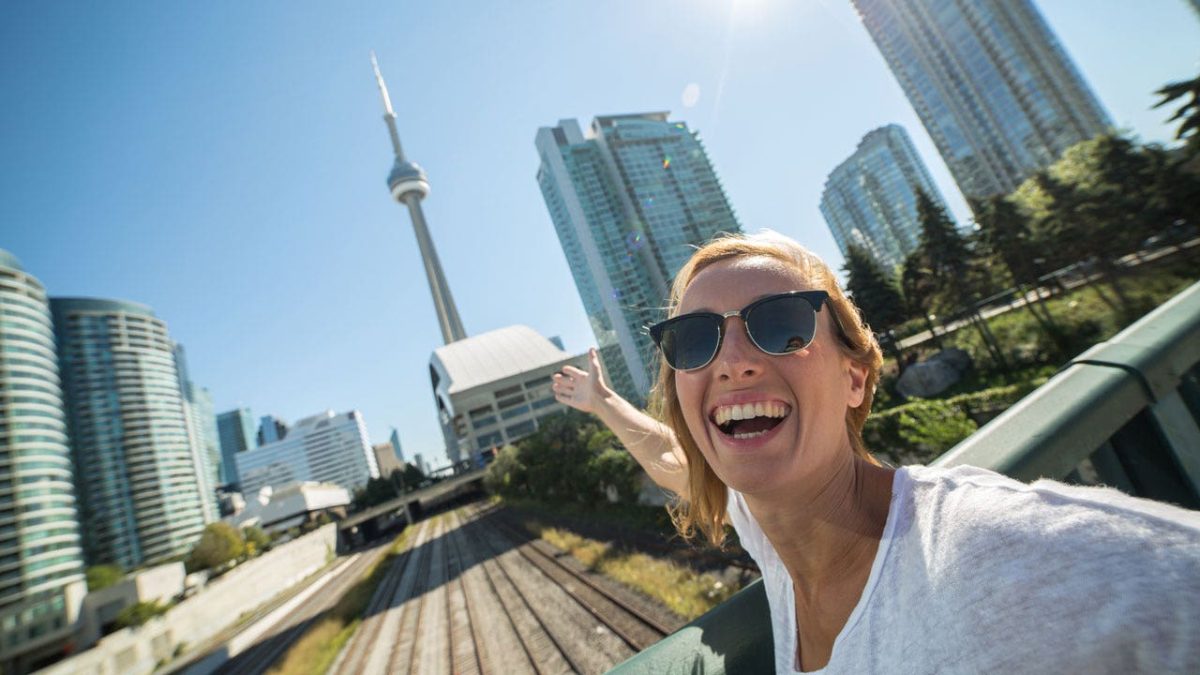 Increase in refugee applications in Canada in 2025 as wealthy individuals pursue 'golden' visas