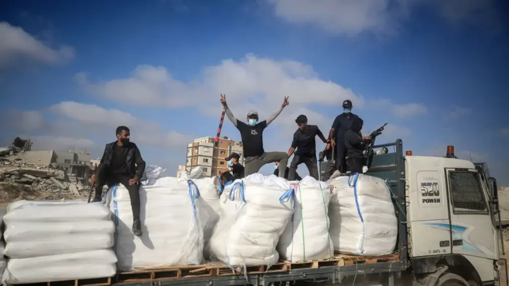 Israel denies UN-supported assertion of famine in Gaza, pledges to reduce IPC funding.