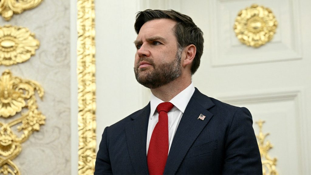 JD Vance warns Elon Musk not to create a third political party