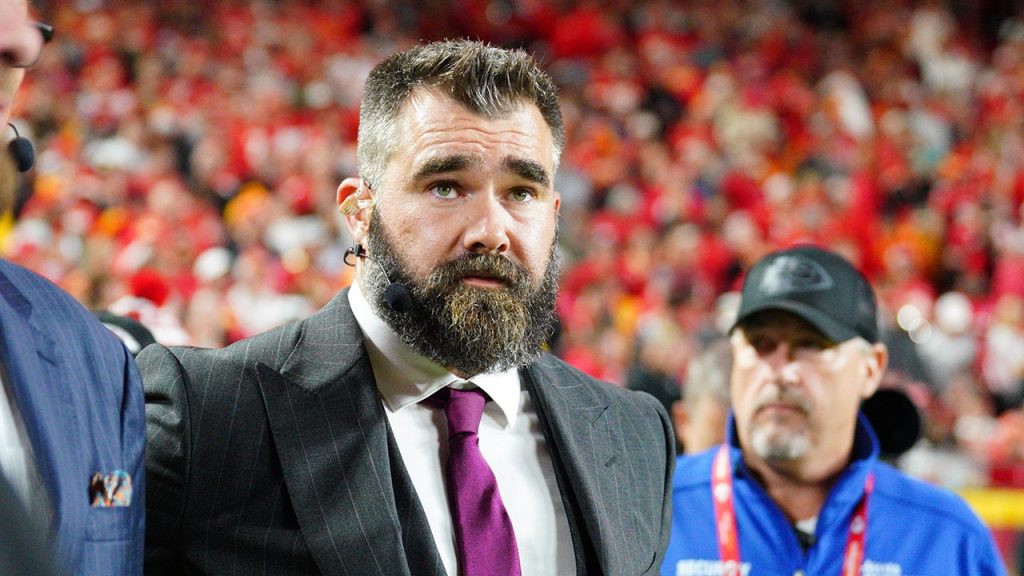 Jason Kelce catches attention in podcast with Taylor Swift due to his new appearance