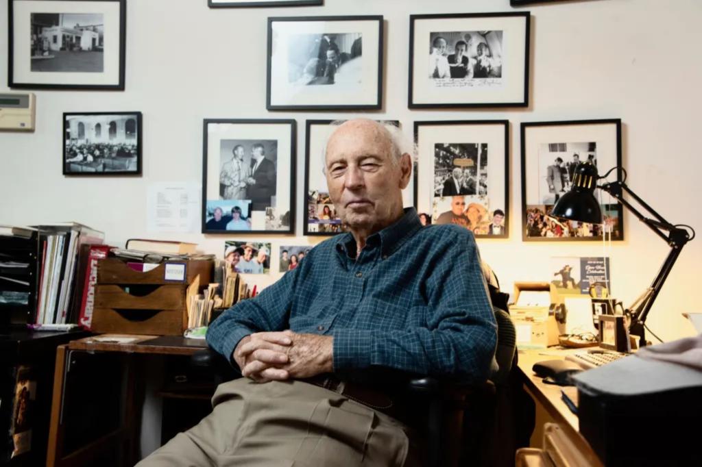 Jules Witcover, renowned for his ‘Politics Today’ column, passes away at 98