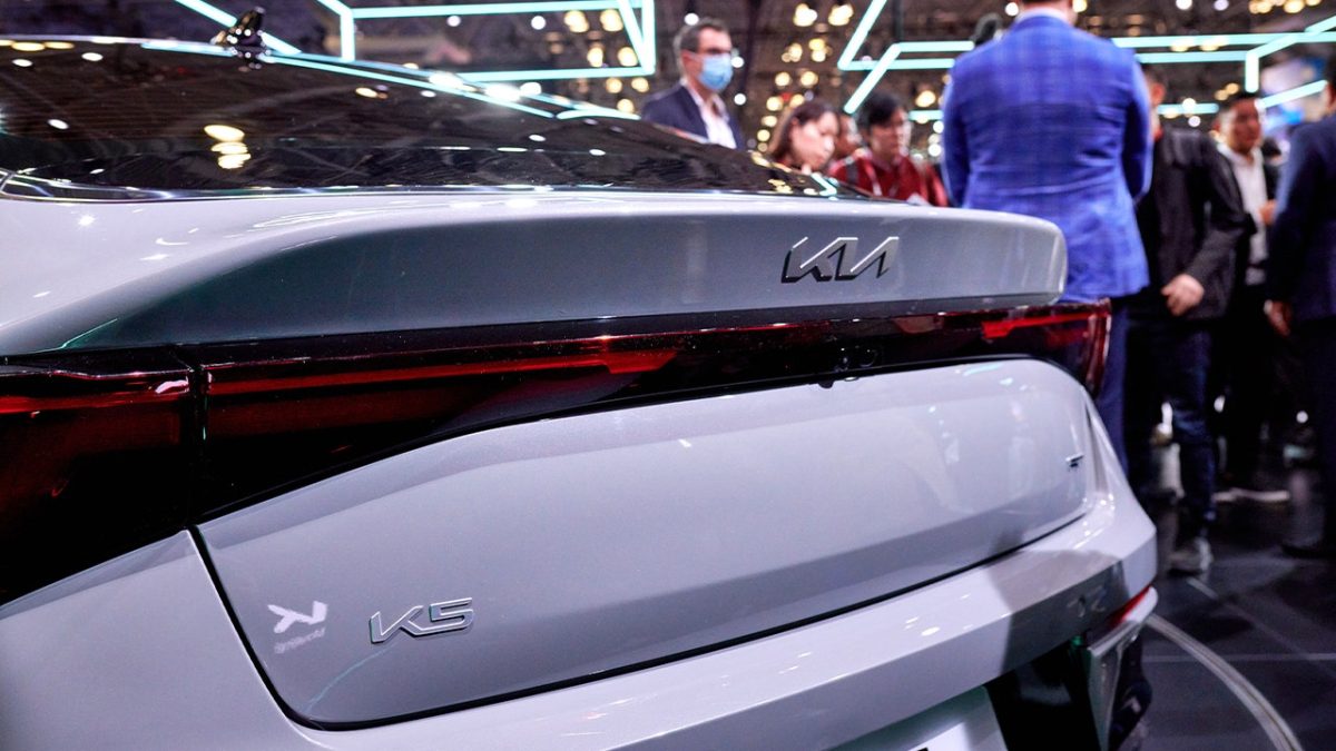 Kia recalls more than 100,000 K5 sedans and 201,000 Telluride vehicles due to loose components