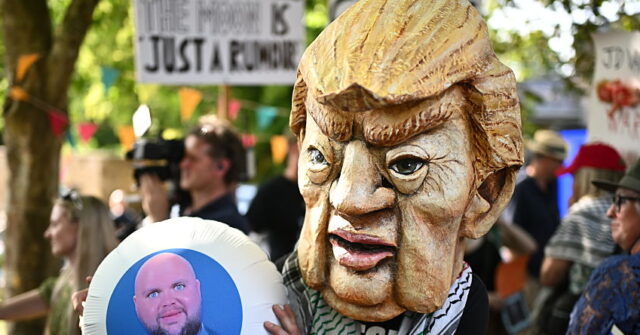 Left Demonstrates Against Vance's English Vacation as VP Engages with British Conservatives