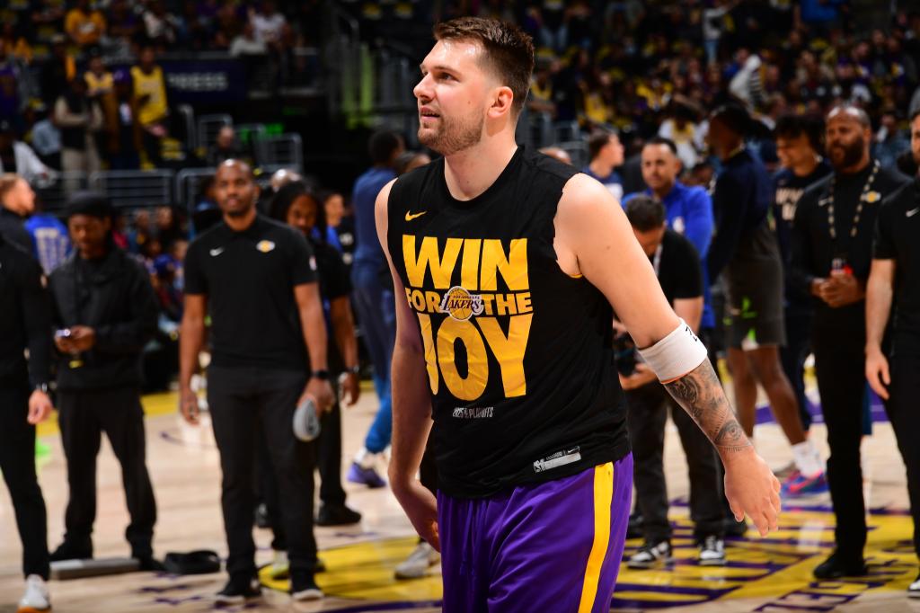 Luka Doncic agrees to $165 million maximum contract extension with the Lakers amid ongoing LeBron James situation.