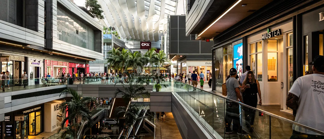 Man Charged With Taking Upskirt Photos Of Women And Teens While His Young Daughter Was In The Shopping Cart