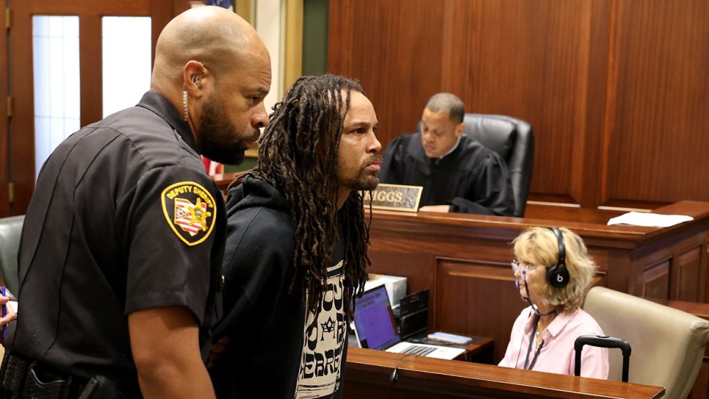 Man charged with assaulting victim of viral beating in Cincinnati held on $500K bond