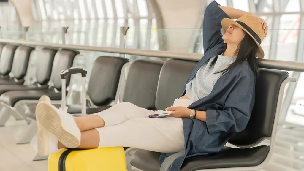 Manage and beat jetlag with these travel tips for crossing time zones.