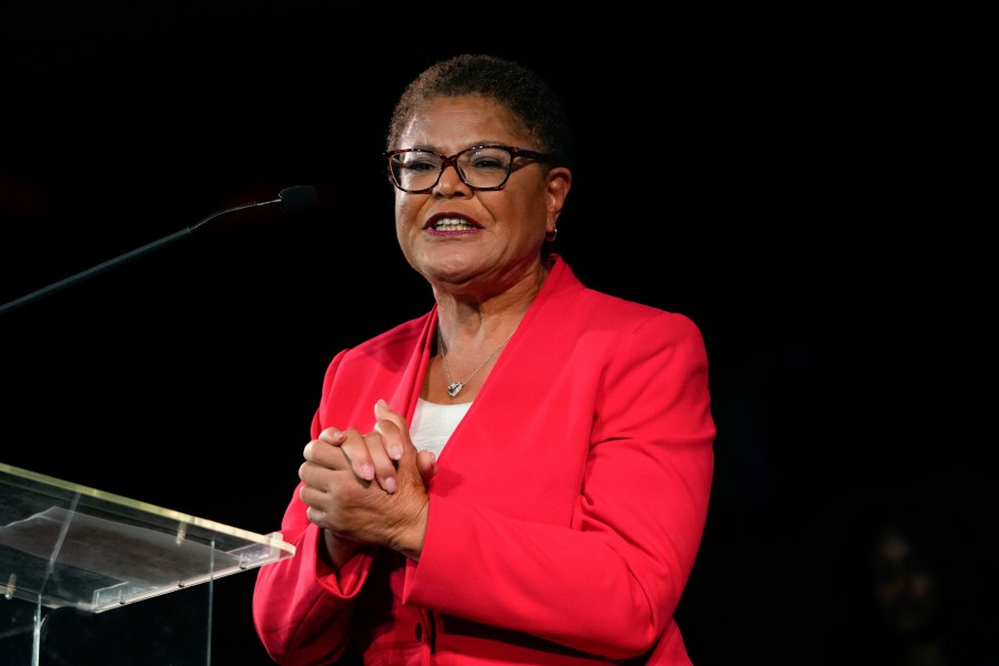 LA mayor says White House trying to intimidate after federal agents show up at media event