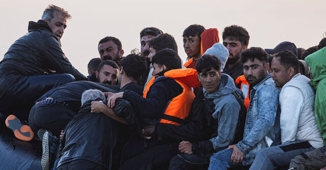 Migrant Arrivals Across the Channel Reach Over 25,000 in Record Year for 2025