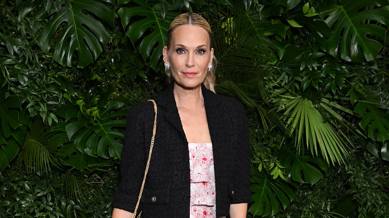 Molly Sims shares purple bikini photos from the final days of summer break