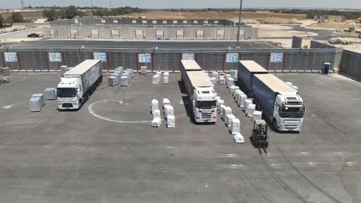 Most humanitarian aid for Gaza taken before it arrives, UN reports