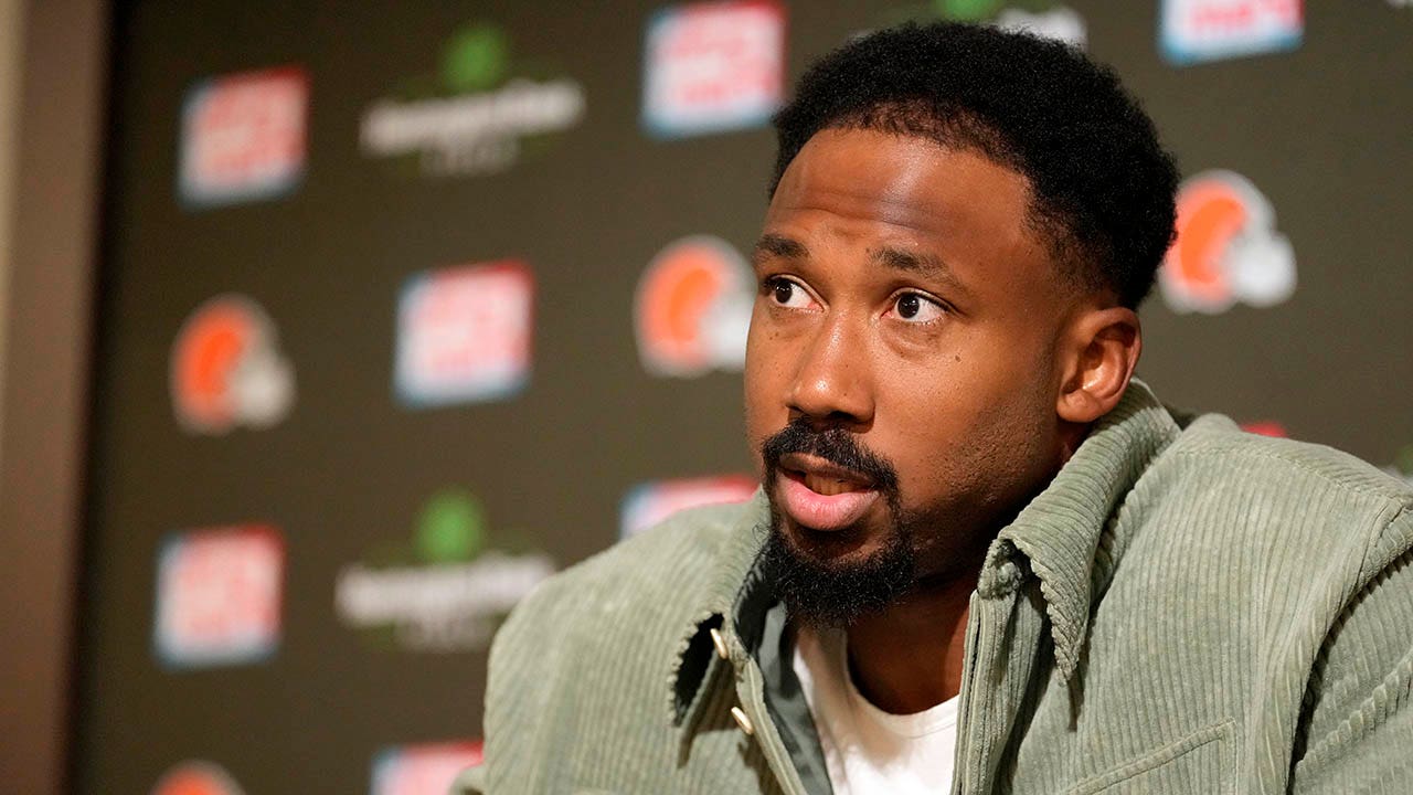 Myles Garrett declines to talk about his speeding ticket with Browns reporters