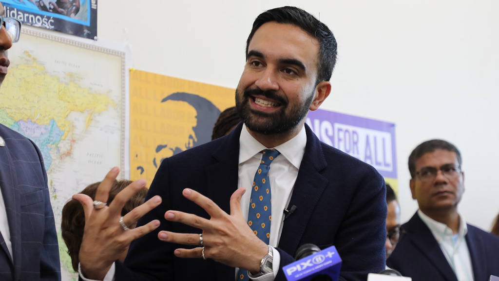 NYC mayoral hopeful points to Boston and Los Angeles as examples in the battle against Trump