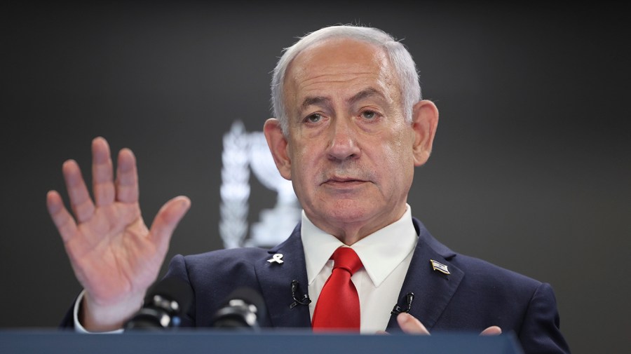 Netanyahu announces he will approve the final takeover of Gaza City.