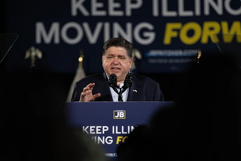 Noem calls on Illinois Governor JB Pritzker to abandon sanctuary policies after the arrest of an alleged murderer who is an undocumented immigrant: ‘He’s letting those families down’